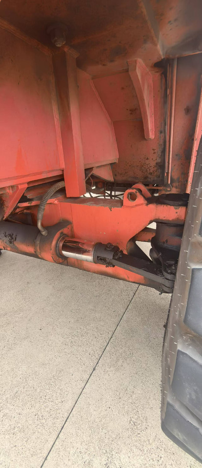 FANTUZZI CS45KM reach stacker - Konténerrakodó: 5 kép. FANTUZZI CS45KM reach stacker - Konténerrakodó: 5 kép.