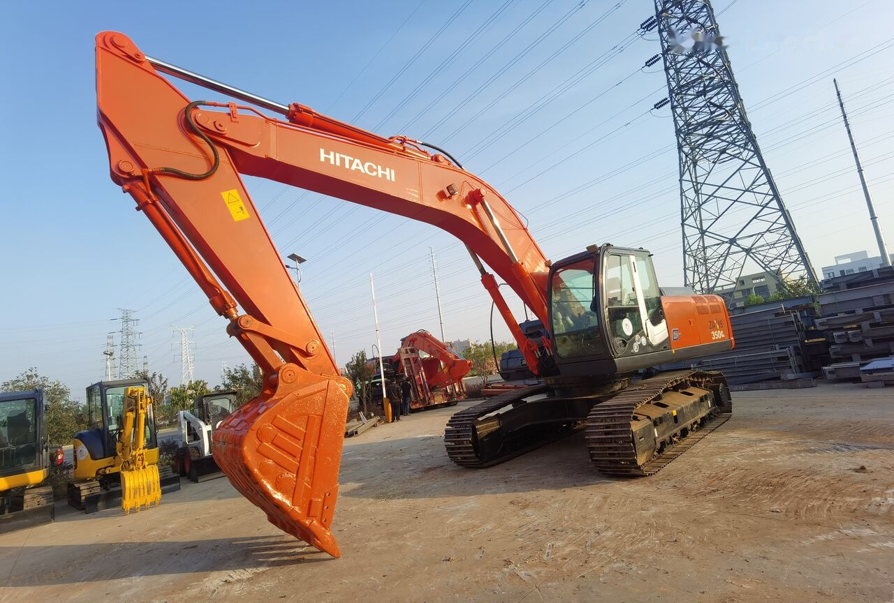 Hitachi ZX350 - Lánctalpas kotró: 1 kép. Hitachi ZX350 - Lánctalpas kotró: 1 kép.