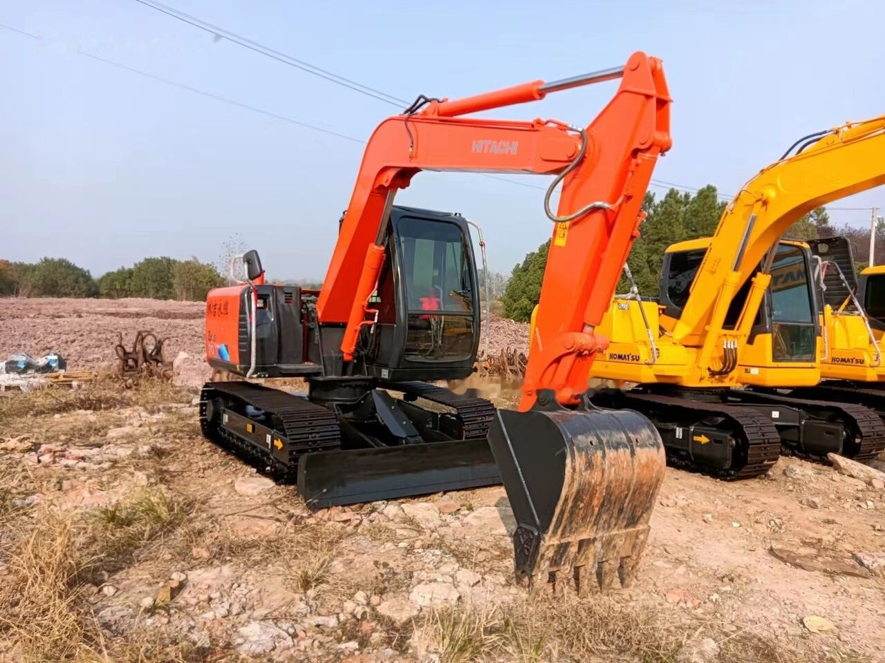 Minikotró Hitachi ZX70: 9 kép. Minikotró Hitachi ZX70: 9 kép.