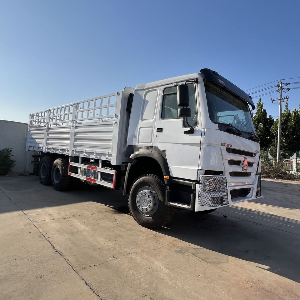 Howo 6*4 flatbed truck - Platós teherautó: 4 kép. Howo 6*4 flatbed truck - Platós teherautó: 4 kép.