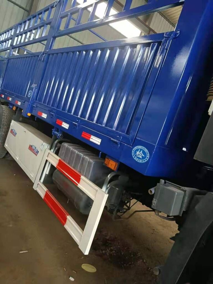 Howo ZZ3257N3647D1 - Billenőplatós teherautó: 5 kép. Howo ZZ3257N3647D1 - Billenőplatós teherautó: 5 kép.