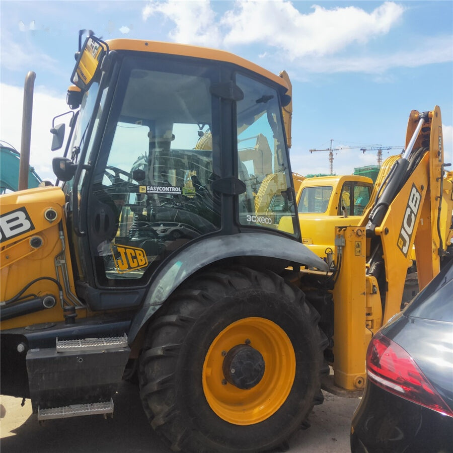JCB 3CX - Kotrórakodó: 1 kép. JCB 3CX - Kotrórakodó: 1 kép.