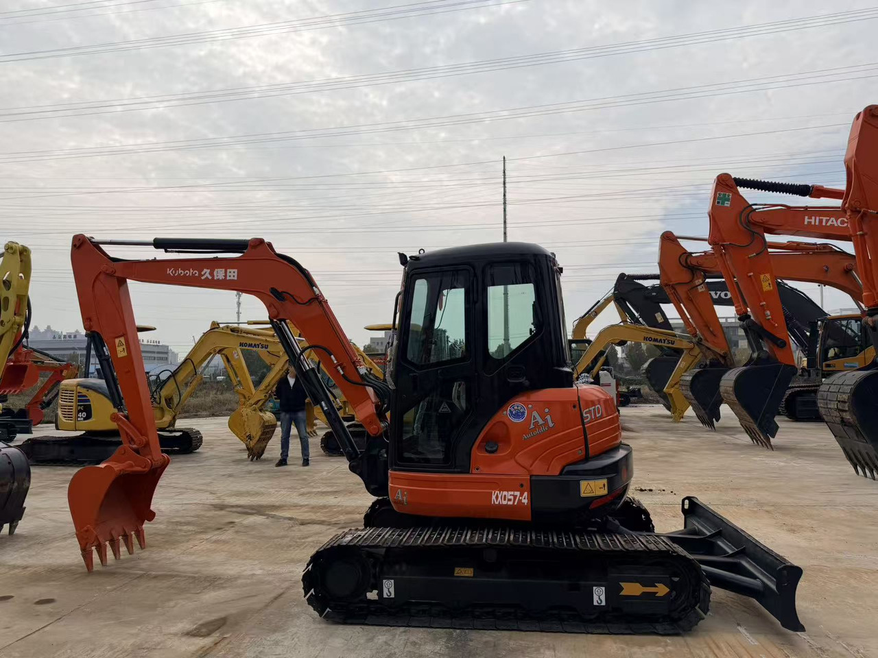 KUBOTA KX057-4 - Minikotró: 5 kép. KUBOTA KX057-4 - Minikotró: 5 kép.