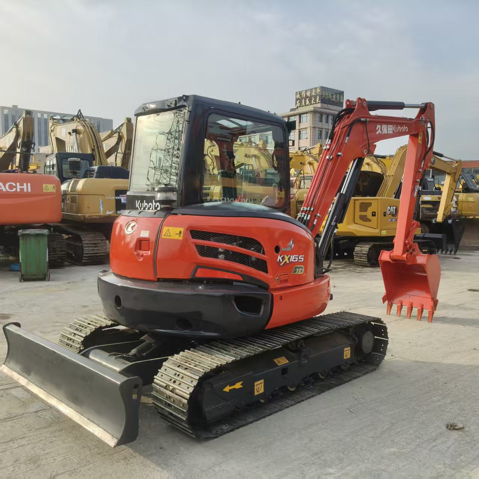 KUBOTA KX165 - Minikotró: 1 kép. KUBOTA KX165 - Minikotró: 1 kép.