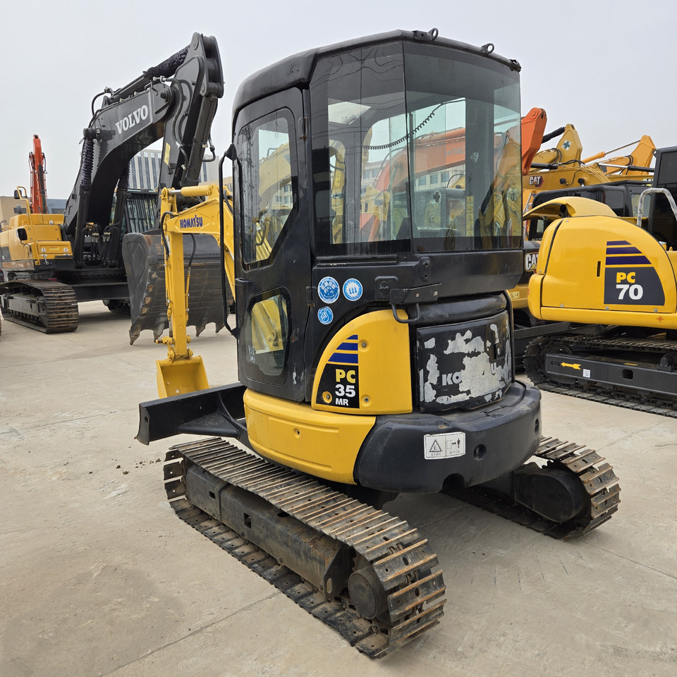 Komatsu PC35MR lízing Komatsu PC35MR: 7 kép.