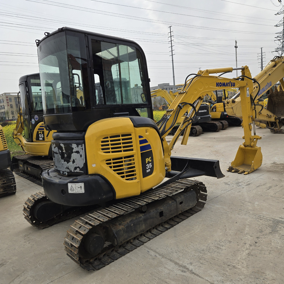 Komatsu PC35MR lízing Komatsu PC35MR: 8 kép.