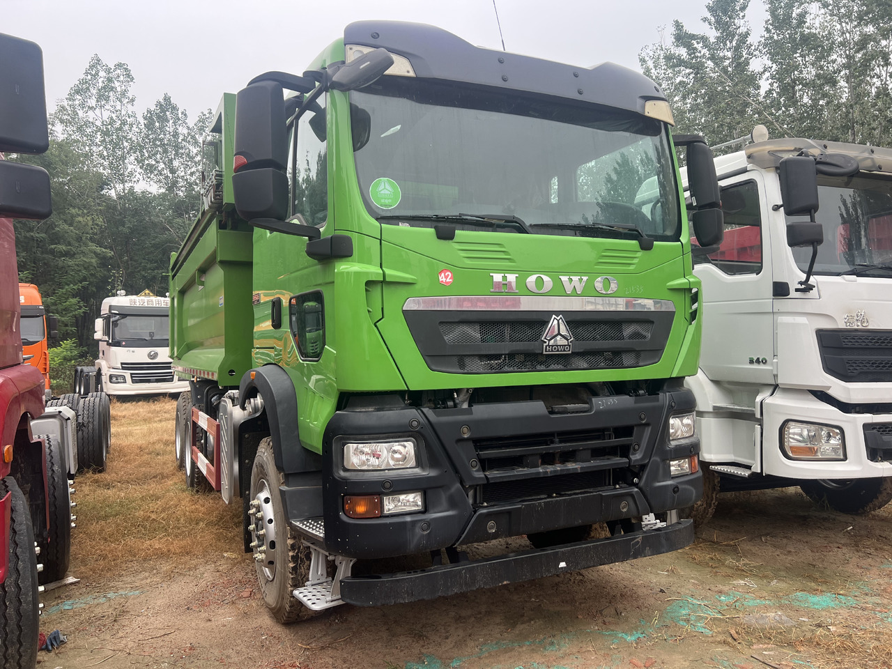 Howo - Nyergesvontató: 3 kép. Howo - Nyergesvontató: 3 kép.