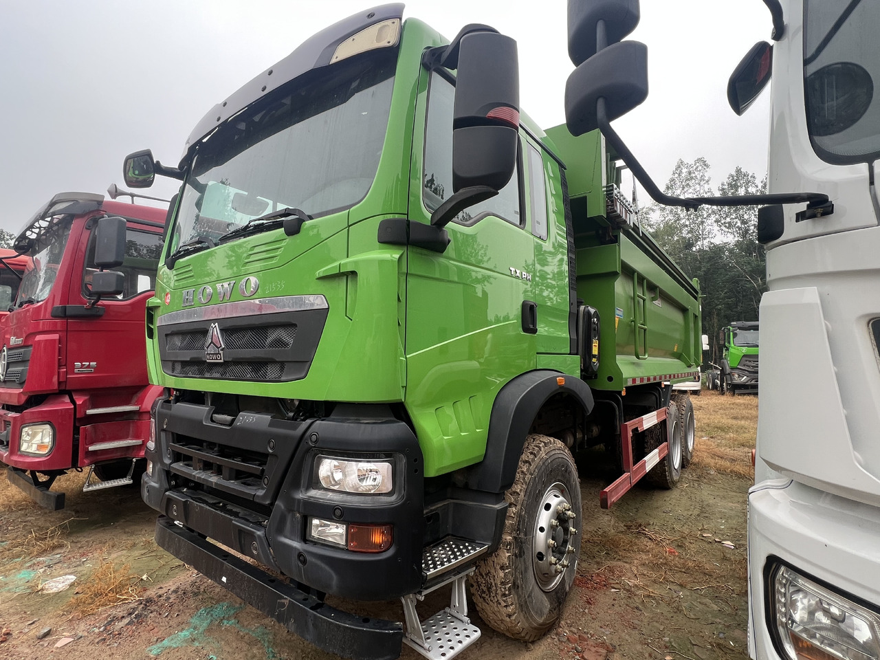 Howo - Nyergesvontató: 5 kép. Howo - Nyergesvontató: 5 kép.