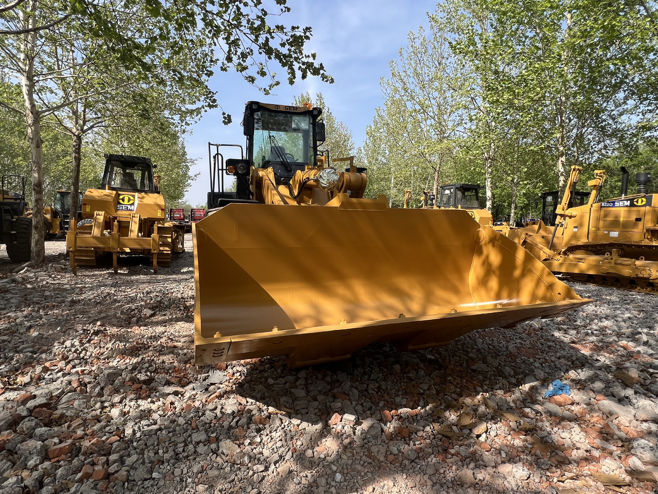 Új Gumikerekes homlokrakodó SEM SEM660D: 6 kép.