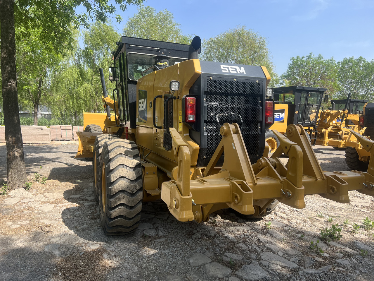 SEM SEM922F - Gréder: 4 kép. SEM SEM922F - Gréder: 4 kép.