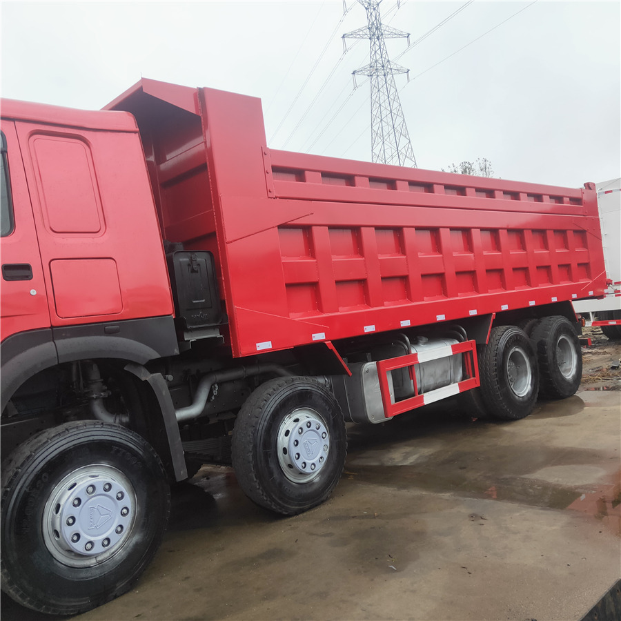 SINOTRUK HOWO lízing SINOTRUK HOWO: 8 kép.