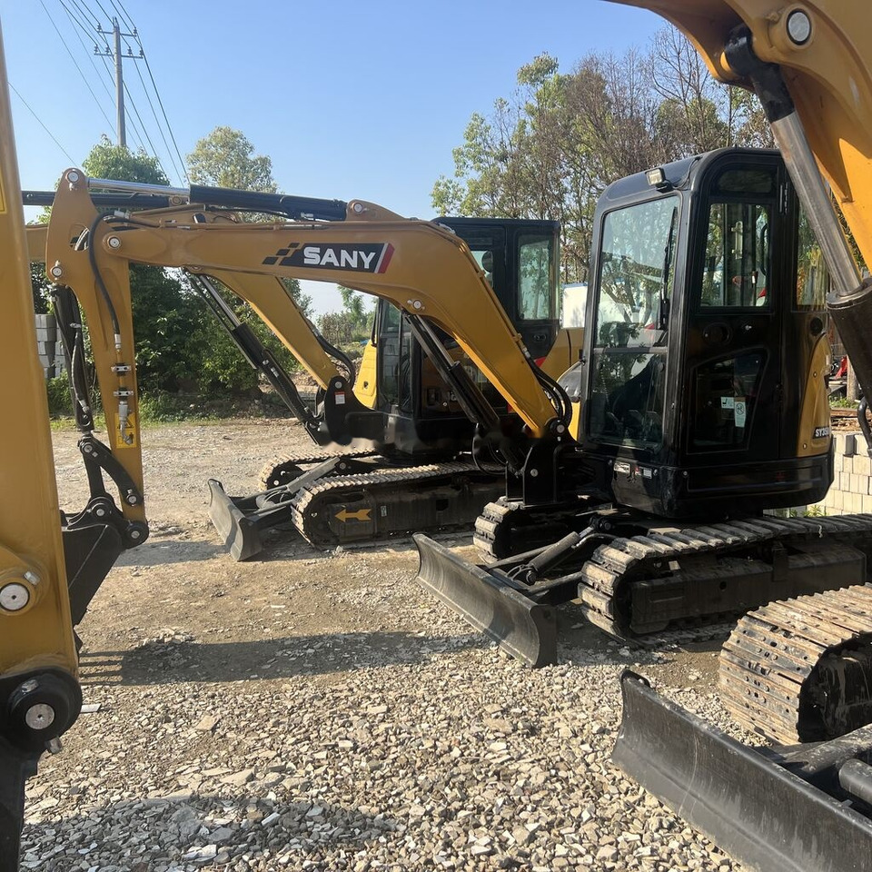 Minikotró Sany SY35U: 6 kép.