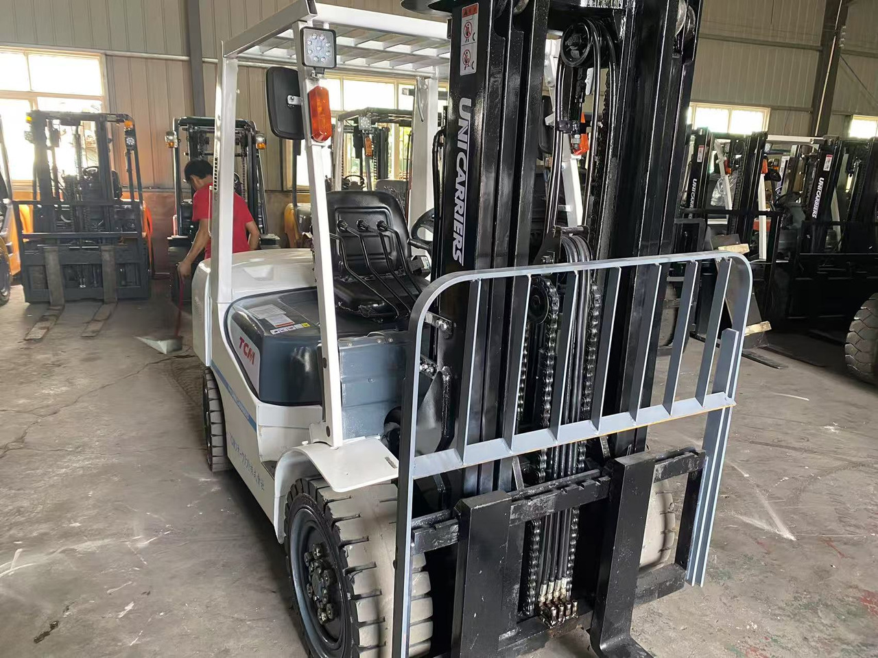 Dízel targonca TCM FD30T3C: 8 kép.