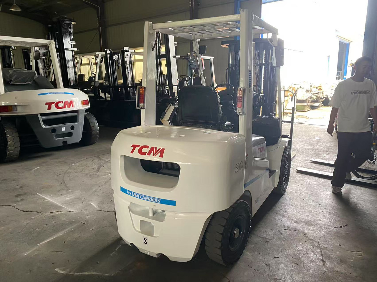 Dízel targonca TCM FD30T3C: 7 kép.