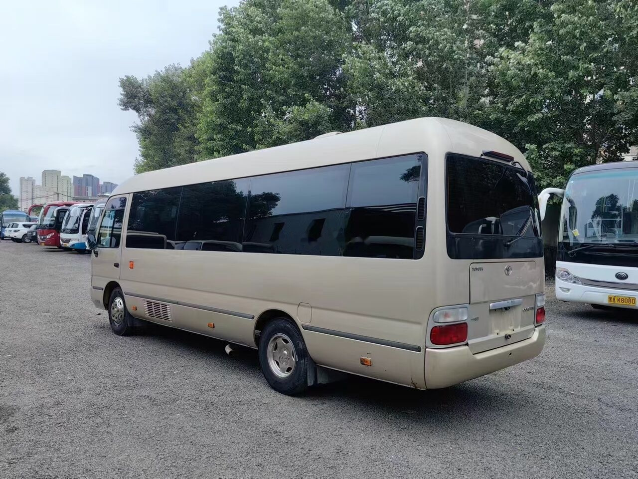 Toyota Coaster - Távolsági busz: 1 kép. Toyota Coaster - Távolsági busz: 1 kép.
