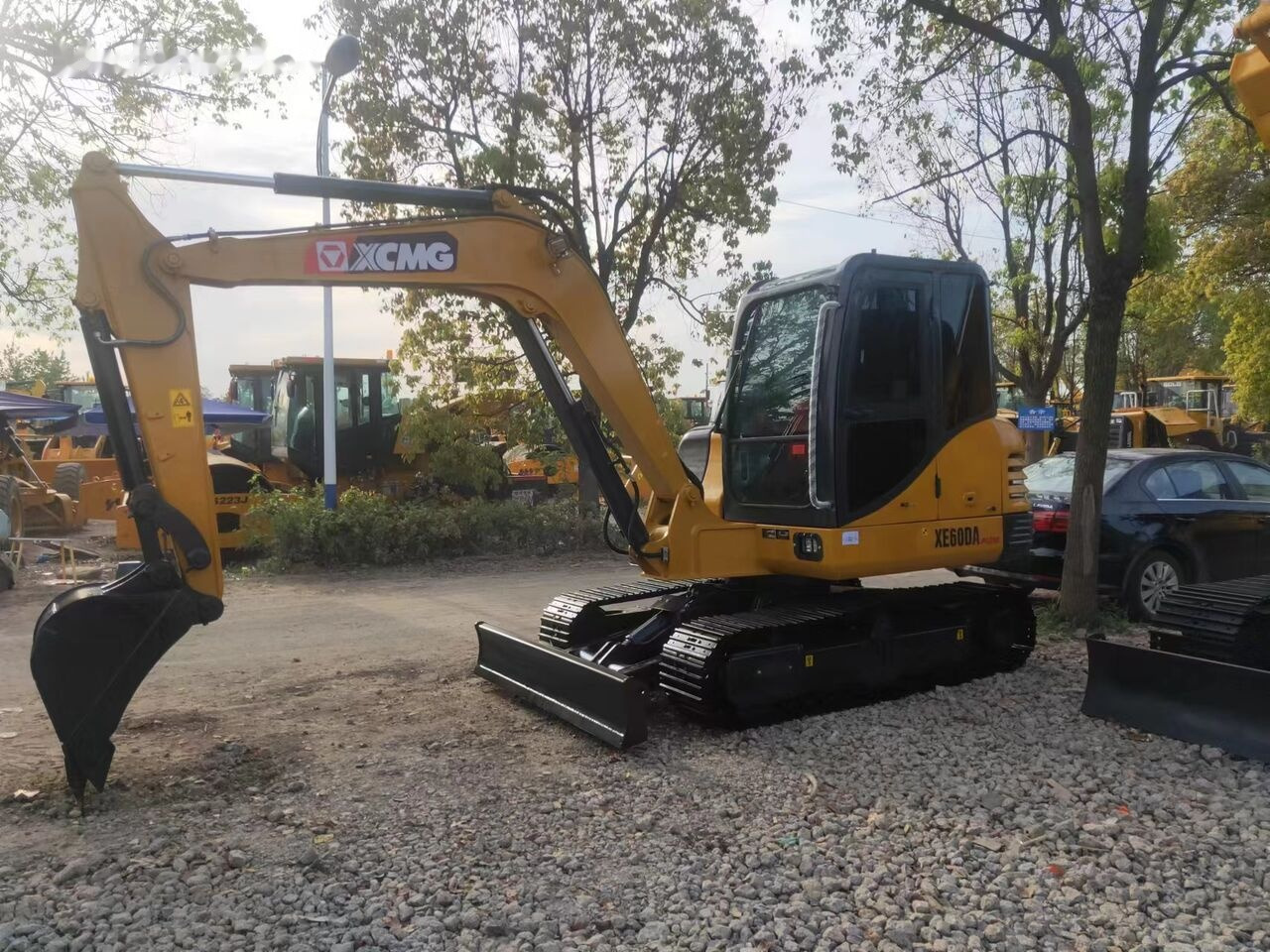 XCMG XE60DA - Minikotró: 1 kép. XCMG XE60DA - Minikotró: 1 kép.