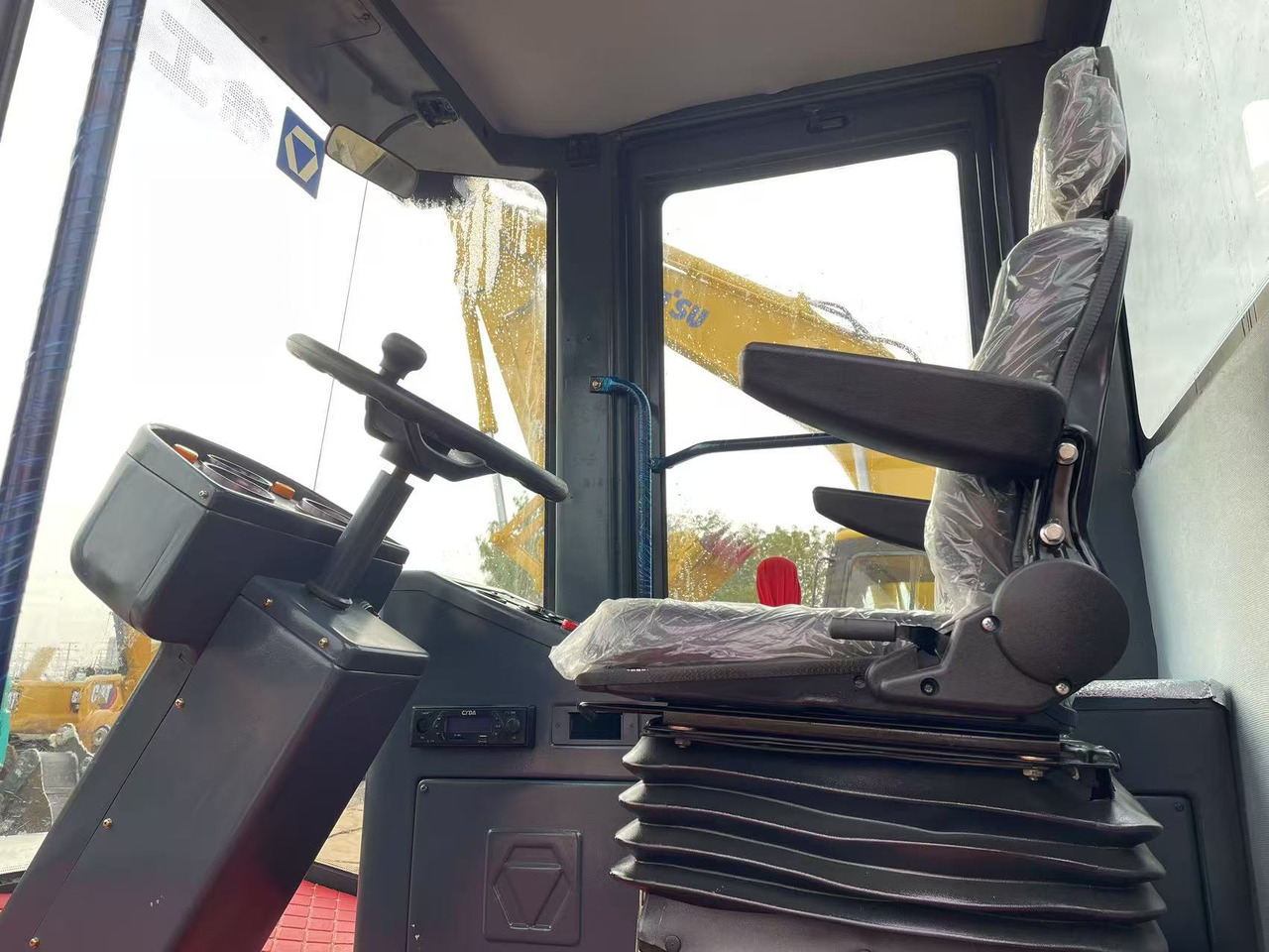XCMG XS143 - Talajtömörítő: 5 kép. XCMG XS143 - Talajtömörítő: 5 kép.