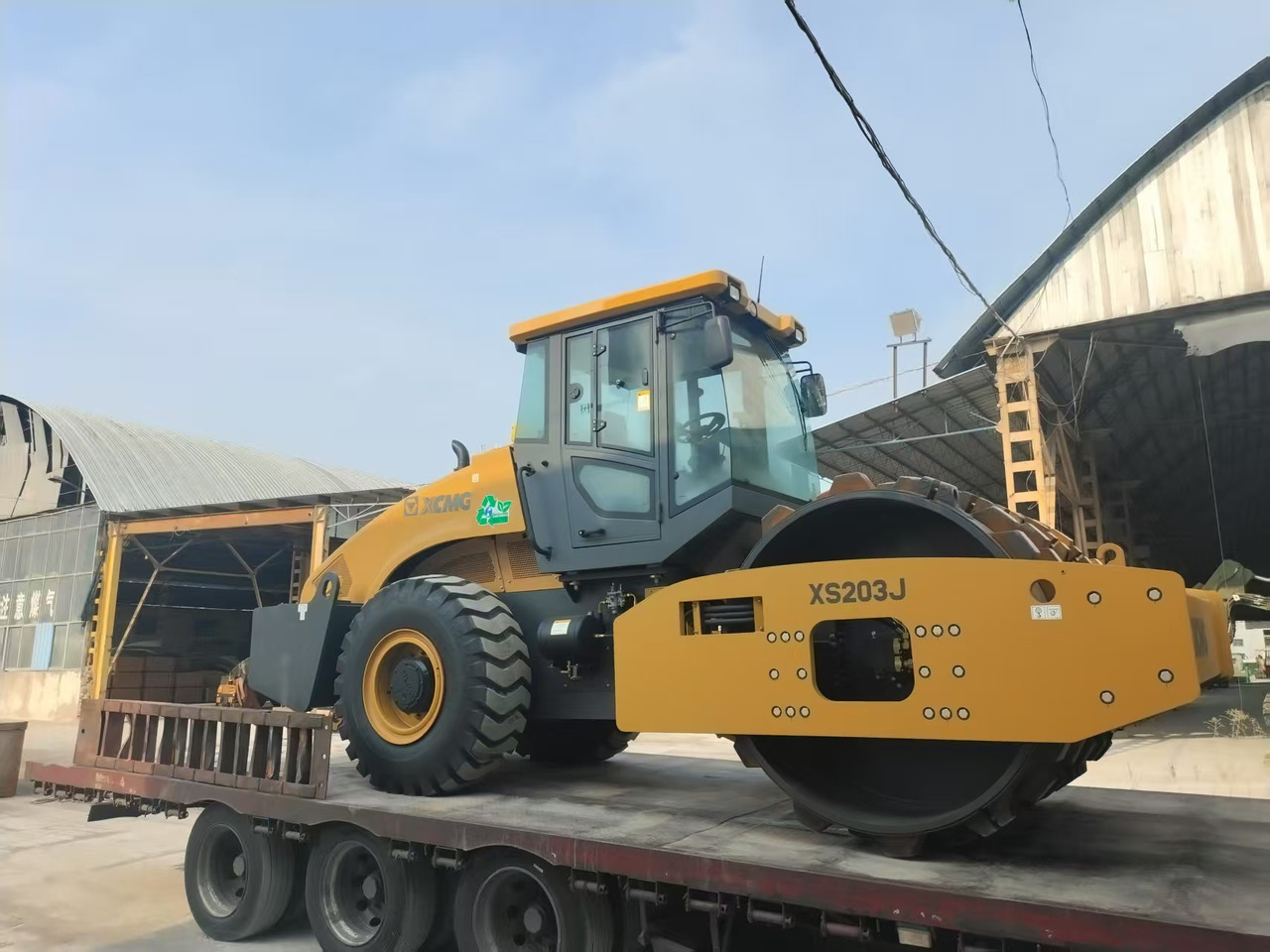 XCMG XS203J - Úthenger: 5 kép. XCMG XS203J - Úthenger: 5 kép.