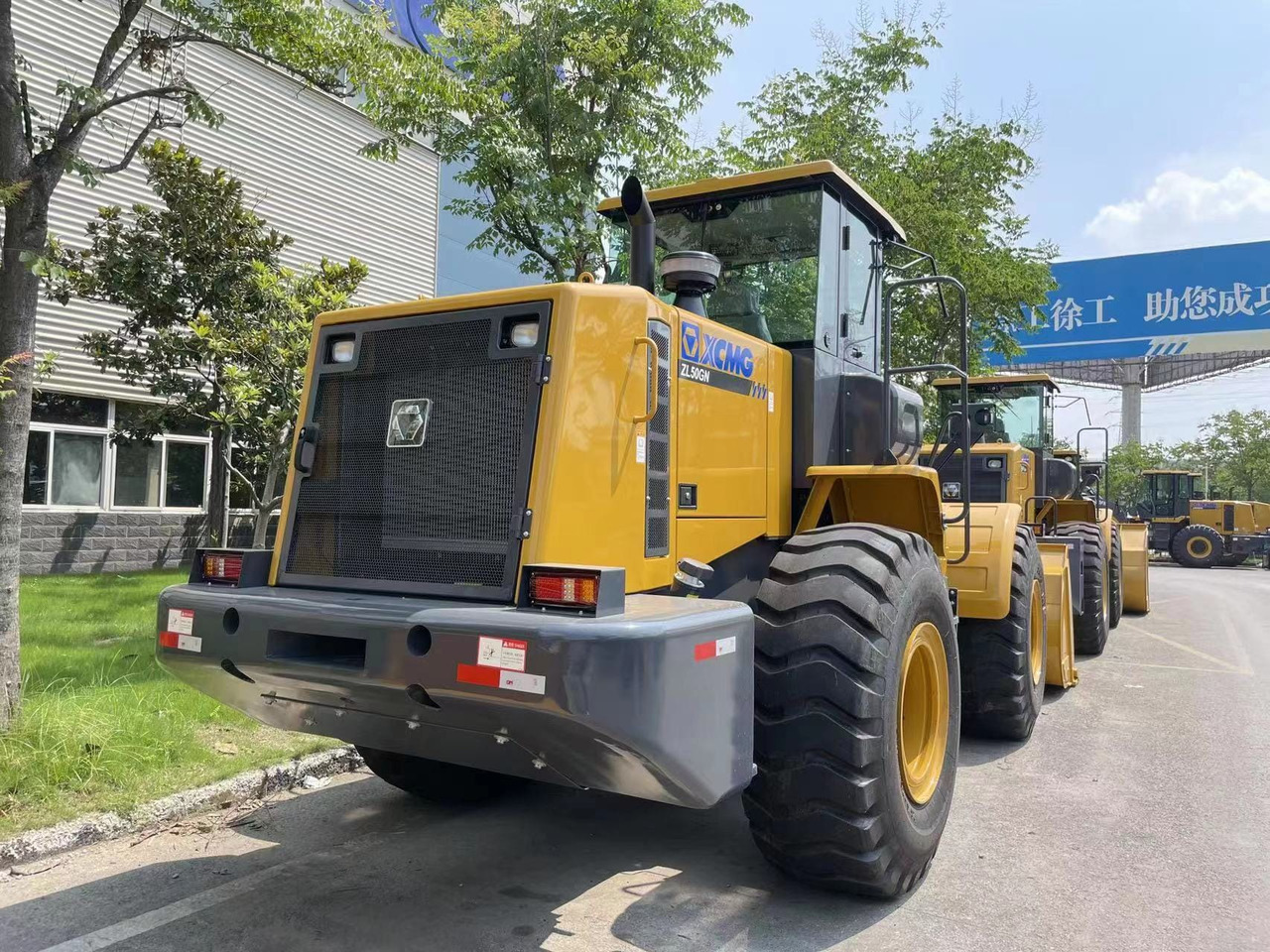 XCMG ZL50GN - Gumikerekes homlokrakodó: 4 kép. XCMG ZL50GN - Gumikerekes homlokrakodó: 4 kép.