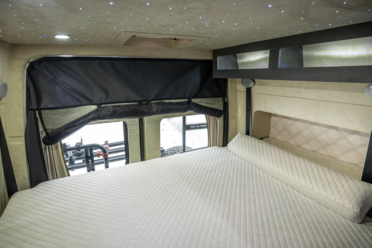 Mercedes-Benz Sprinter - Kempingautó: 3 kép. Mercedes-Benz Sprinter - Kempingautó: 3 kép.