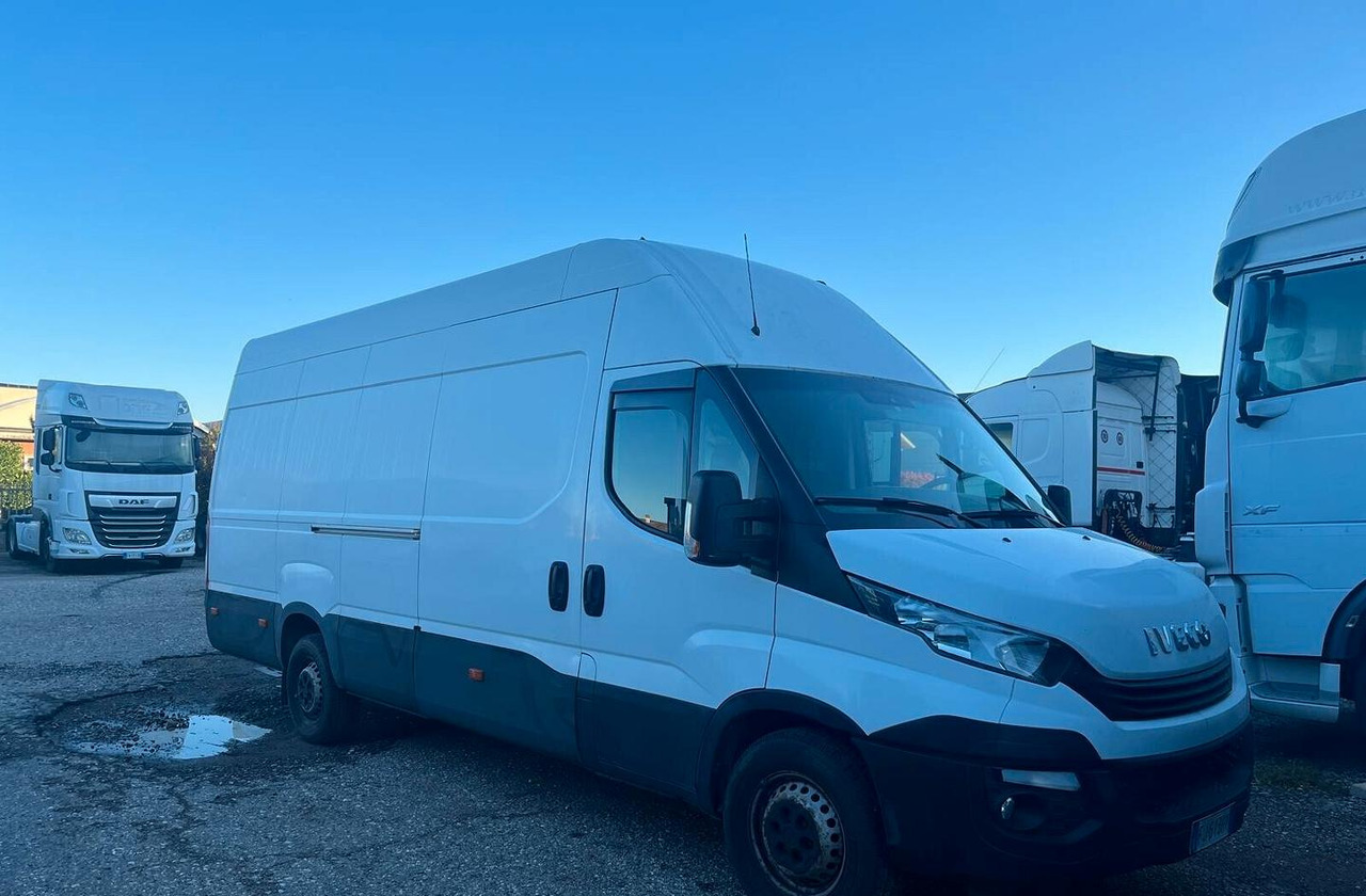 Iveco Daily 35-160 Passo Lungo e Tetto Alto L3H2 - Furgon: 1 kép. Iveco Daily 35-160 Passo Lungo e Tetto Alto L3H2 - Furgon: 1 kép.