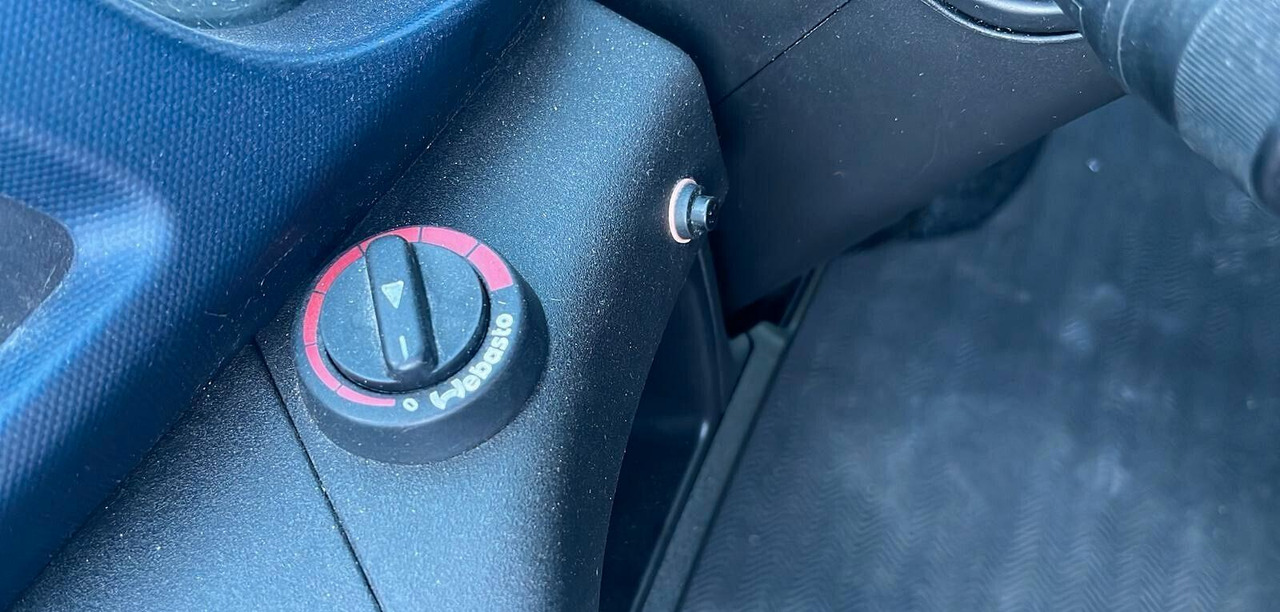 Iveco Daily 35-160 Passo Lungo e Tetto Alto L3H2 - Furgon: 5 kép. Iveco Daily 35-160 Passo Lungo e Tetto Alto L3H2 - Furgon: 5 kép.