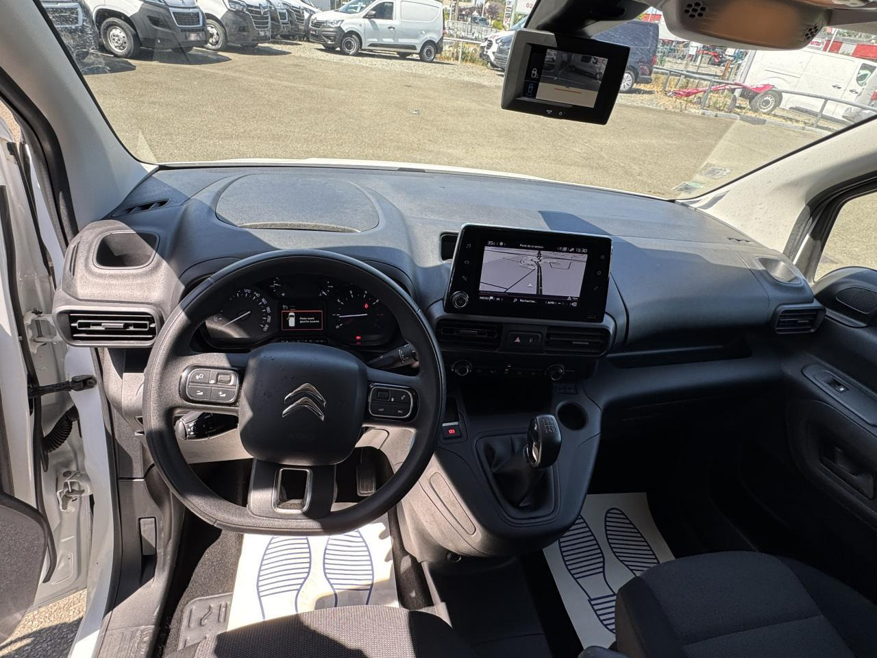 Citroen Berlingo M 650KG BLUEHDI 100 S&S DRIVER BVM5 - Kis furgon: 3 kép. Citroen Berlingo M 650KG BLUEHDI 100 S&S DRIVER BVM5 - Kis furgon: 3 kép.