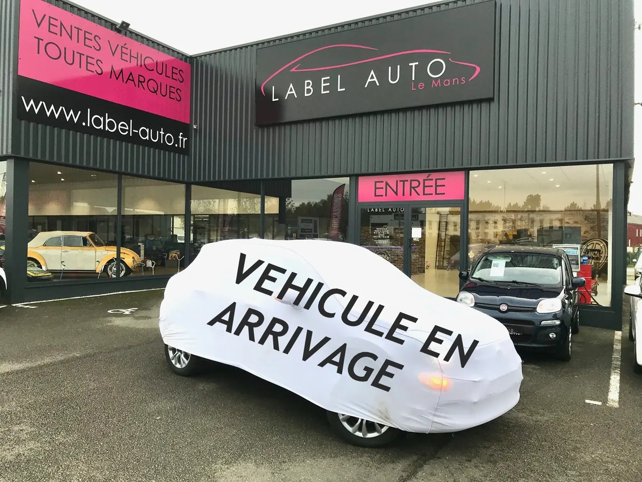 Citroen Berlingo XL 950KG BLUEHDI 100 S&S CLUB FRIGORIFIQUE - Kis furgon: 1 kép. Citroen Berlingo XL 950KG BLUEHDI 100 S&S CLUB FRIGORIFIQUE - Kis furgon: 1 kép.
