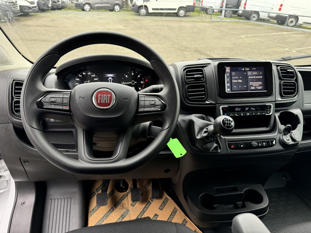 FIAT Ducato Tôlé 3.3 M H2 2.2 - 140 S&S III FOURGON TOLE Fourgon Tôlé 3.3 - Furgon: 3 kép. FIAT Ducato Tôlé 3.3 M H2 2.2 - 140 S&S III FOURGON TOLE Fourgon Tôlé 3.3 - Furgon: 3 kép.