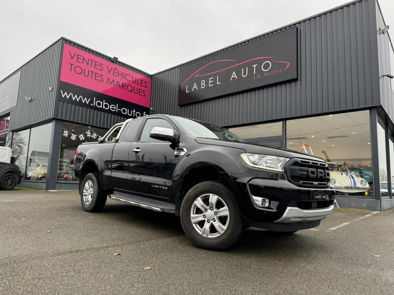 FORD RANGER 2.0 ECOBLUE 170CH SUPER CABINE XLT - Pickup: 1 kép. FORD RANGER 2.0 ECOBLUE 170CH SUPER CABINE XLT - Pickup: 1 kép.