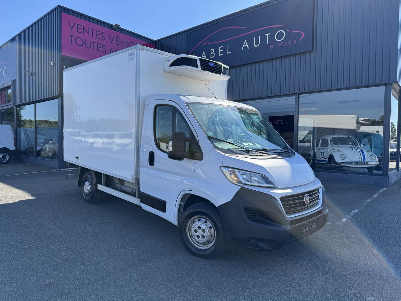 Fiat Ducato CAISSE FRIGORIFIQUE 3.5 MAXI HD M 2.3 MULTIJET 130CH PACK PRO - Hűtős kisteherautó: 2 kép. Fiat Ducato CAISSE FRIGORIFIQUE 3.5 MAXI HD M 2.3 MULTIJET 130CH PACK PRO - Hűtős kisteherautó: 2 kép.