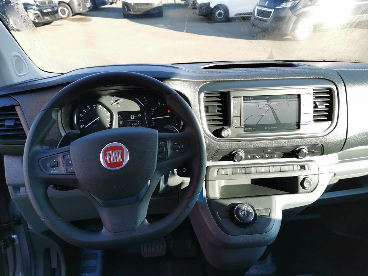 Fiat Scudo XL 2.0 BlueHDi - 145 III 2022 FOURGON Fourgon XL PHASE 1 - Furgon: 4 kép. Fiat Scudo XL 2.0 BlueHDi - 145 III 2022 FOURGON Fourgon XL PHASE 1 - Furgon: 4 kép.