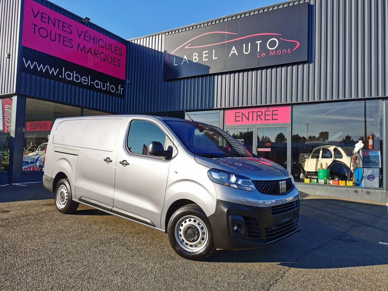 Fiat Scudo XL 2.0 BlueHDi - 145 III 2022 FOURGON Fourgon XL PHASE 1 - Furgon: 1 kép. Fiat Scudo XL 2.0 BlueHDi - 145 III 2022 FOURGON Fourgon XL PHASE 1 - Furgon: 1 kép.