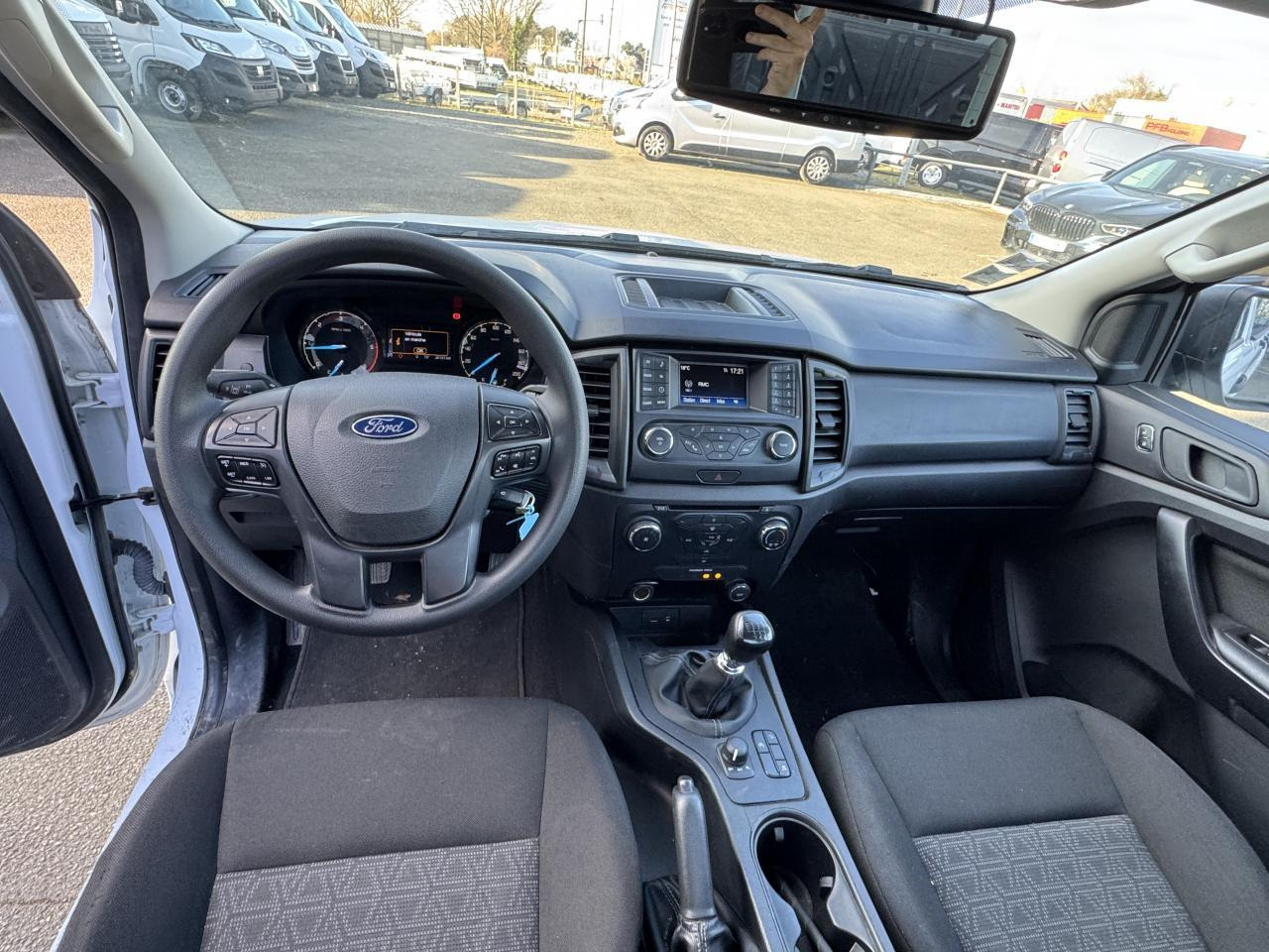 Ford Ranger 2.0 TDCI 170CH 4X4 SIMPLE CABINE XL - Pickup: 4 kép. Ford Ranger 2.0 TDCI 170CH 4X4 SIMPLE CABINE XL - Pickup: 4 kép.