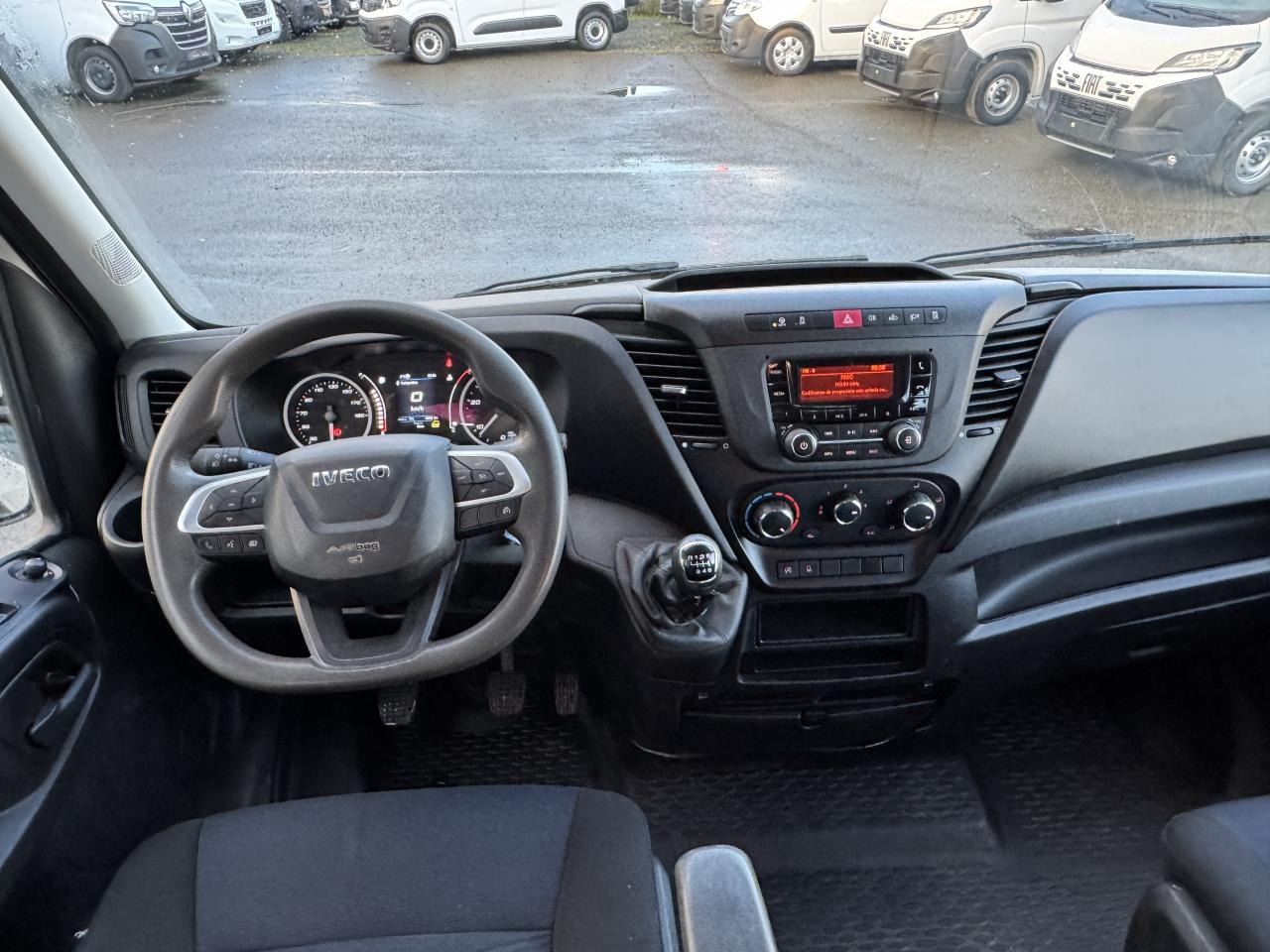 IVECO DAILY 35C14 BENNE COFFRE DOUBLE CABINE RJ 6 places - Billenőplatós kisteherautó, Duplakabinos kisteherautó: 4 kép. IVECO DAILY 35C14 BENNE COFFRE DOUBLE CABINE RJ 6 places - Billenőplatós kisteherautó, Duplakabinos kisteherautó: 4 kép.