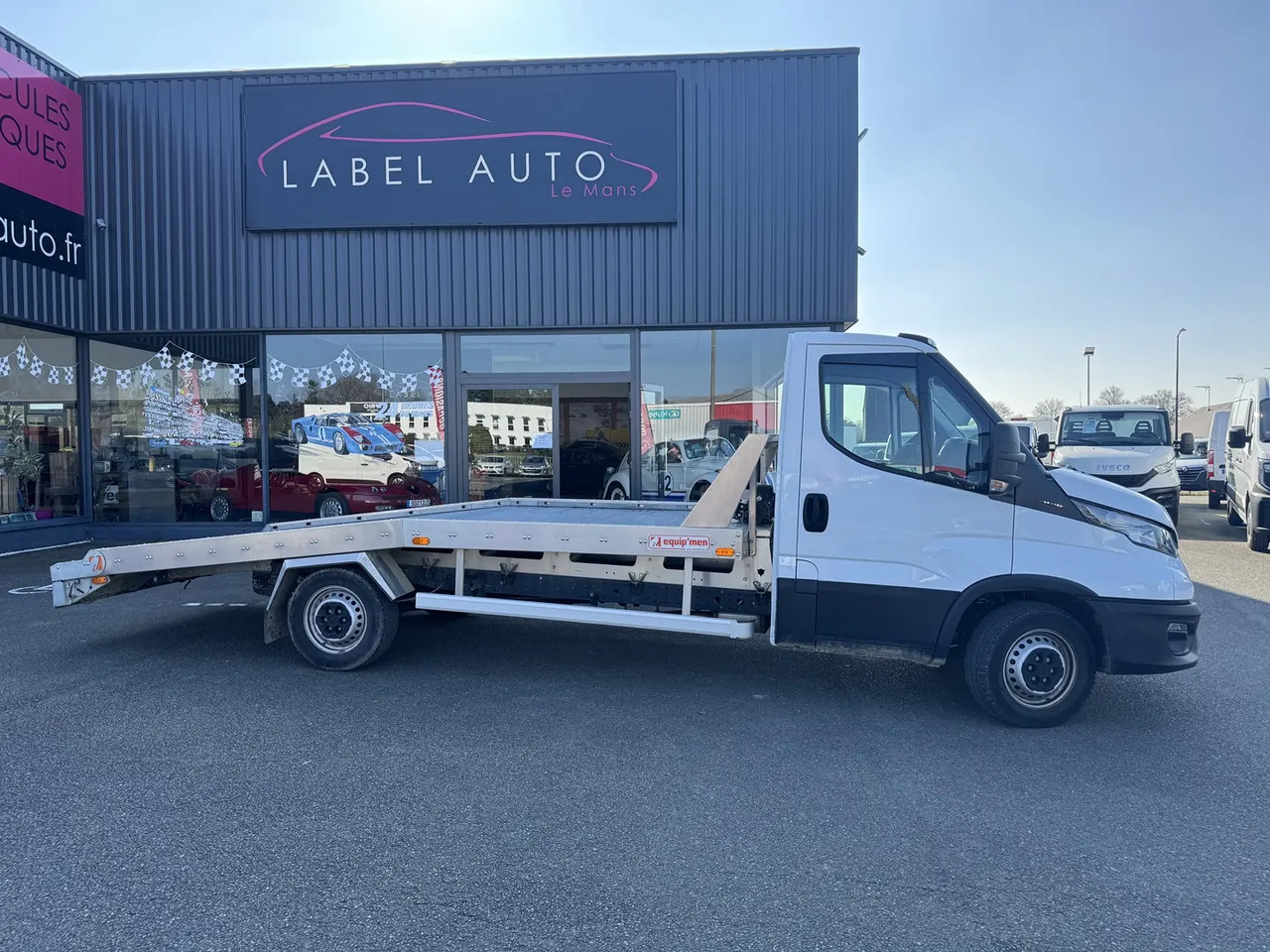 Iveco Daily 35S16 D EMPATTEMENT 4100 - Vontató: 1 kép. Iveco Daily 35S16 D EMPATTEMENT 4100 - Vontató: 1 kép.