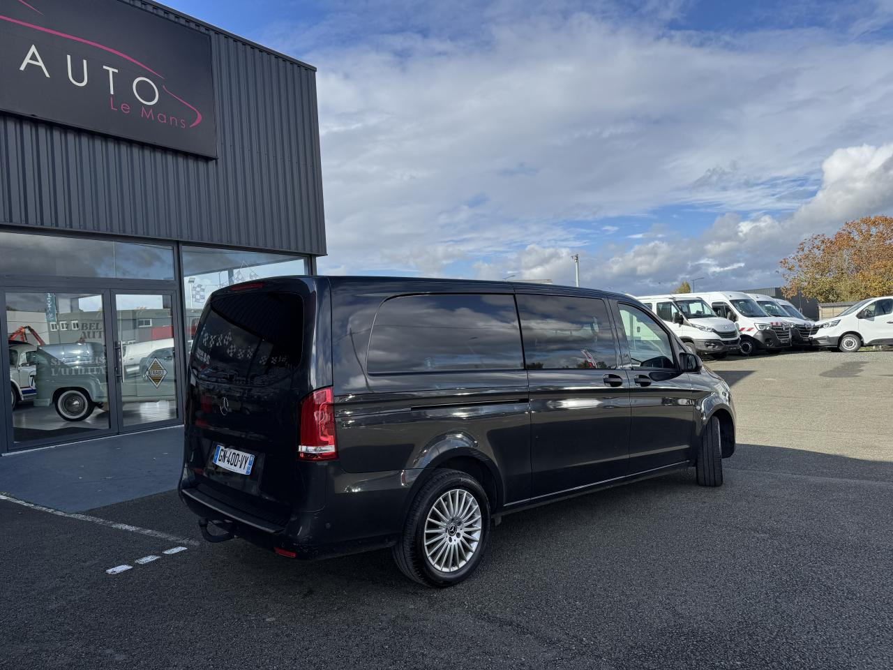 MERCEDES Vito MIXTO Extra Long 3.05t 119 CDI BlueEfficiency - BVA 9G-Tronic Propulsion MIXTO - BM 447 first - Furgon: 5 kép. MERCEDES Vito MIXTO Extra Long 3.05t 119 CDI BlueEfficiency - BVA 9G-Tronic Propulsion MIXTO - BM 447 first - Furgon: 5 kép.