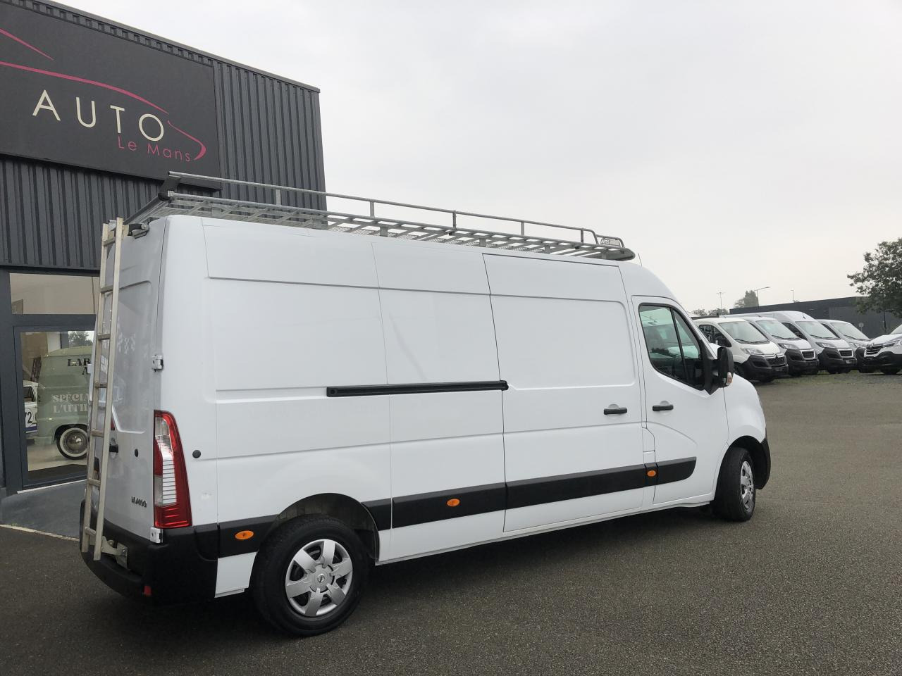 Furgon NISSAN NV400 3T5 L3H2 2.3 DCI 150CH ACENTA: 6 kép.