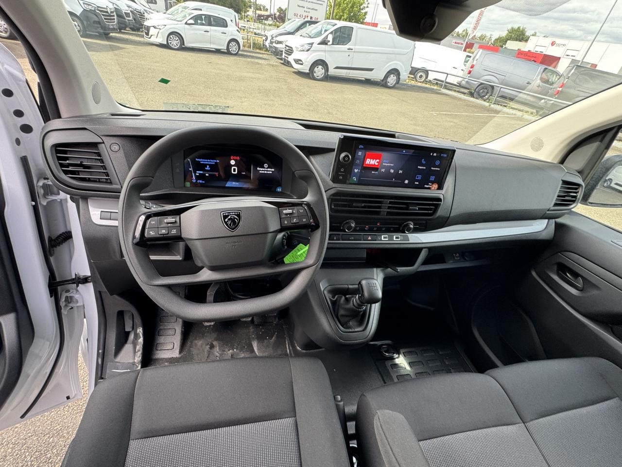 PEUGEOT expert M 2.0 BLUEHDI 145CH PACK PREMIUM CONNECT - Furgon: 3 kép. PEUGEOT expert M 2.0 BLUEHDI 145CH PACK PREMIUM CONNECT - Furgon: 3 kép.