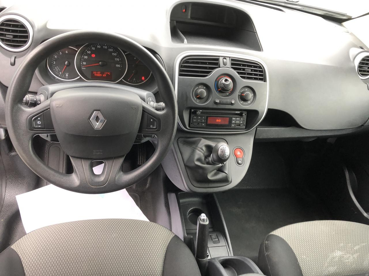 RENAULT KANGOO 1.5 DCI 80CH CONFORT - Furgon: 4 kép. RENAULT KANGOO 1.5 DCI 80CH CONFORT - Furgon: 4 kép.