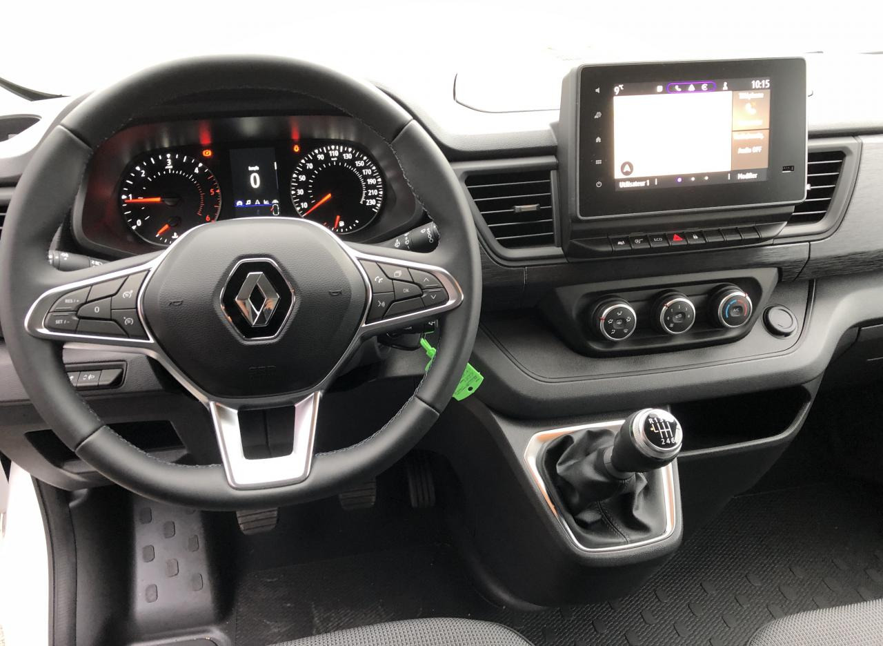 RENAULT Trafic L2H1 3000 Kg 2.0 Blue dCi 170ch ADVANCE - Furgon: 4 kép. RENAULT Trafic L2H1 3000 Kg 2.0 Blue dCi 170ch ADVANCE - Furgon: 4 kép.