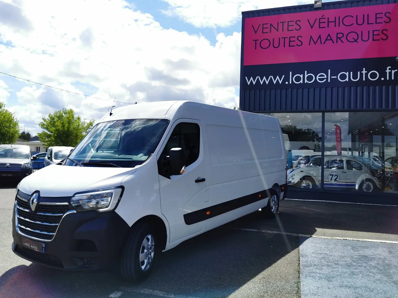 Renault Master F3500 L3H2 2.3 BLUE DCI 135CH GRAND CONFORT EURO6 - Furgon: 5 kép. Renault Master F3500 L3H2 2.3 BLUE DCI 135CH GRAND CONFORT EURO6 - Furgon: 5 kép.