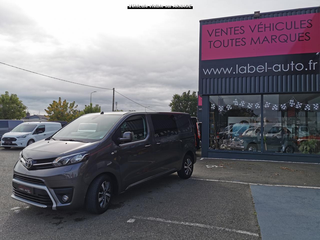 TOYOTA Proace 2.0 180 D-4D - BVA CABINE APPROFONDIE Cabine Medium - Furgon: 5 kép. TOYOTA Proace 2.0 180 D-4D - BVA CABINE APPROFONDIE Cabine Medium - Furgon: 5 kép.