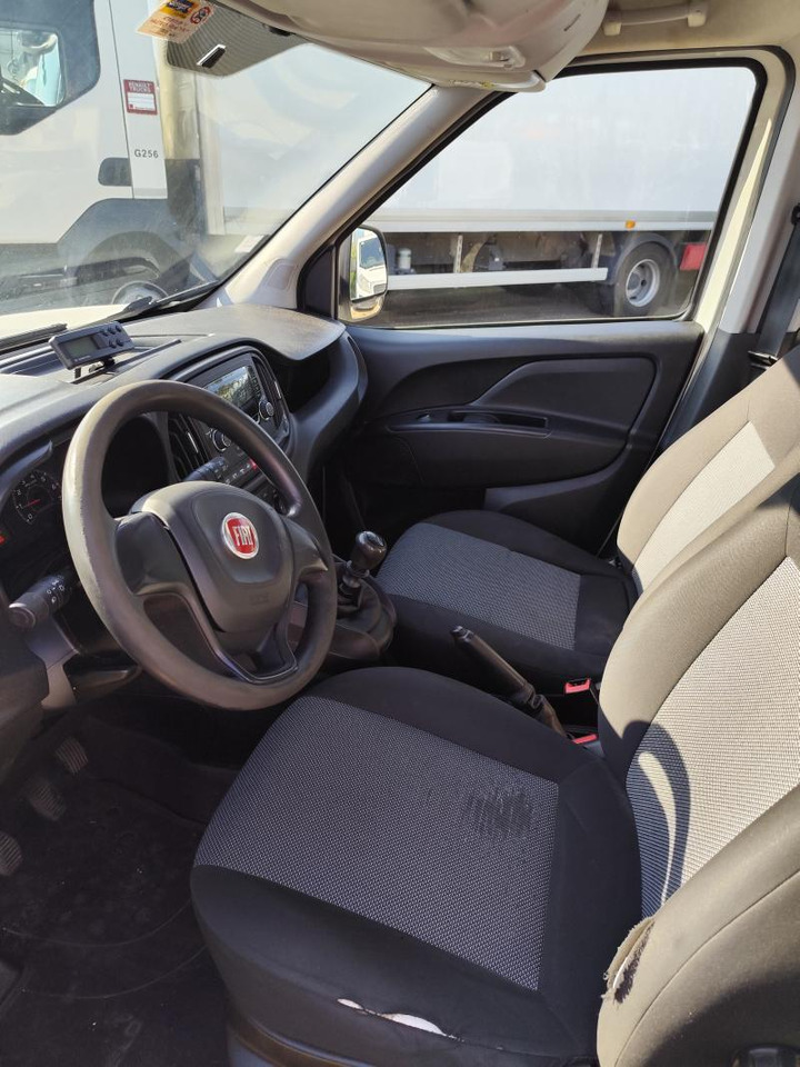 Fiat Doblo PC Caisse Frigorifique - Hűtős kisteherautó: 5 kép. Fiat Doblo PC Caisse Frigorifique - Hűtős kisteherautó: 5 kép.