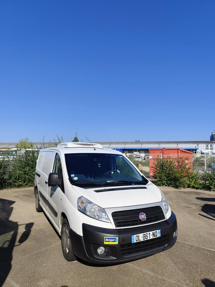 Fiat Scudo 1,2 L1H1 Mjt avec Cellule frigorifique intégrée - Hűtős kisteherautó: 2 kép. Fiat Scudo 1,2 L1H1 Mjt avec Cellule frigorifique intégrée - Hűtős kisteherautó: 2 kép.