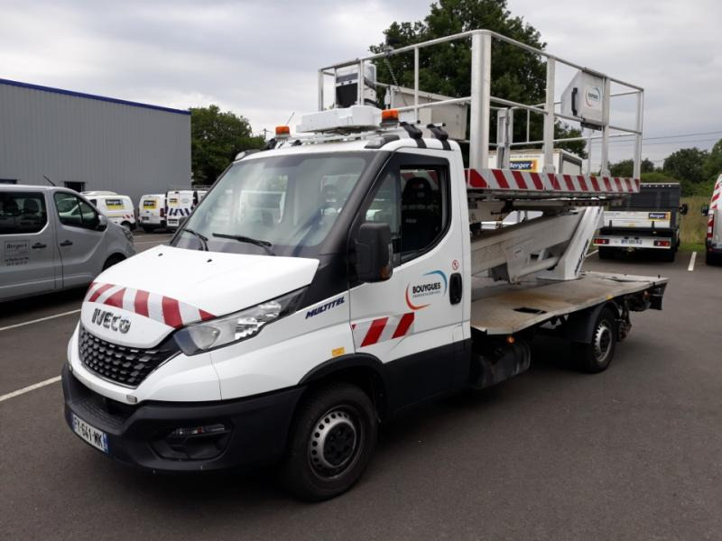 Iveco Daily 35S14 Plateau Nacelle 6m50 Spécial tunnel - Emelőkosaras teherautó: 1 kép. Iveco Daily 35S14 Plateau Nacelle 6m50 Spécial tunnel - Emelőkosaras teherautó: 1 kép.