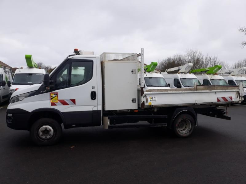 Iveco Daily 70C18 tribenne + coffre - Billenőplatós teherautó: 1 kép. Iveco Daily 70C18 tribenne + coffre - Billenőplatós teherautó: 1 kép.