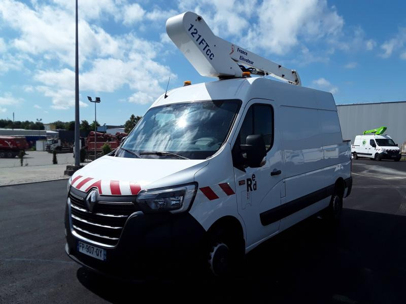 MASTER 130.35 FG  L2H2 NACELLE - Emelőkosaras teherautó: 2 kép. MASTER 130.35 FG  L2H2 NACELLE - Emelőkosaras teherautó: 2 kép.