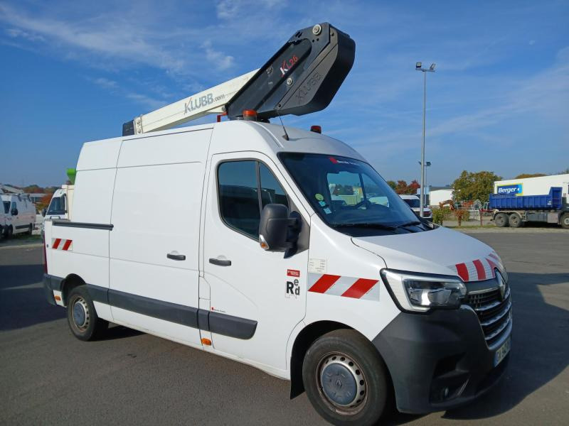 MASTER L2H2 145CV NACELLE - Emelőkosaras teherautó: 1 kép. MASTER L2H2 145CV NACELLE - Emelőkosaras teherautó: 1 kép.