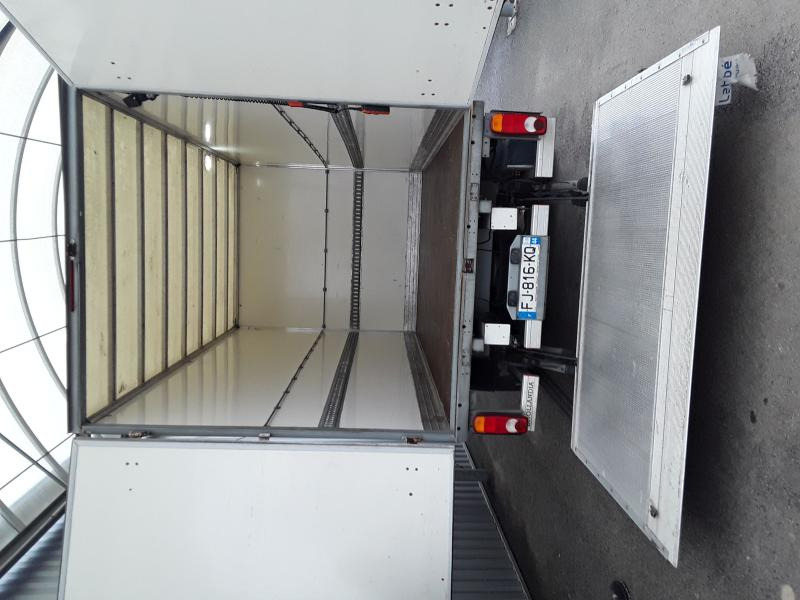 RENAULT MASTER 130CV 20m3 - Dobozos kisteherautó: 3 kép. RENAULT MASTER 130CV 20m3 - Dobozos kisteherautó: 3 kép.